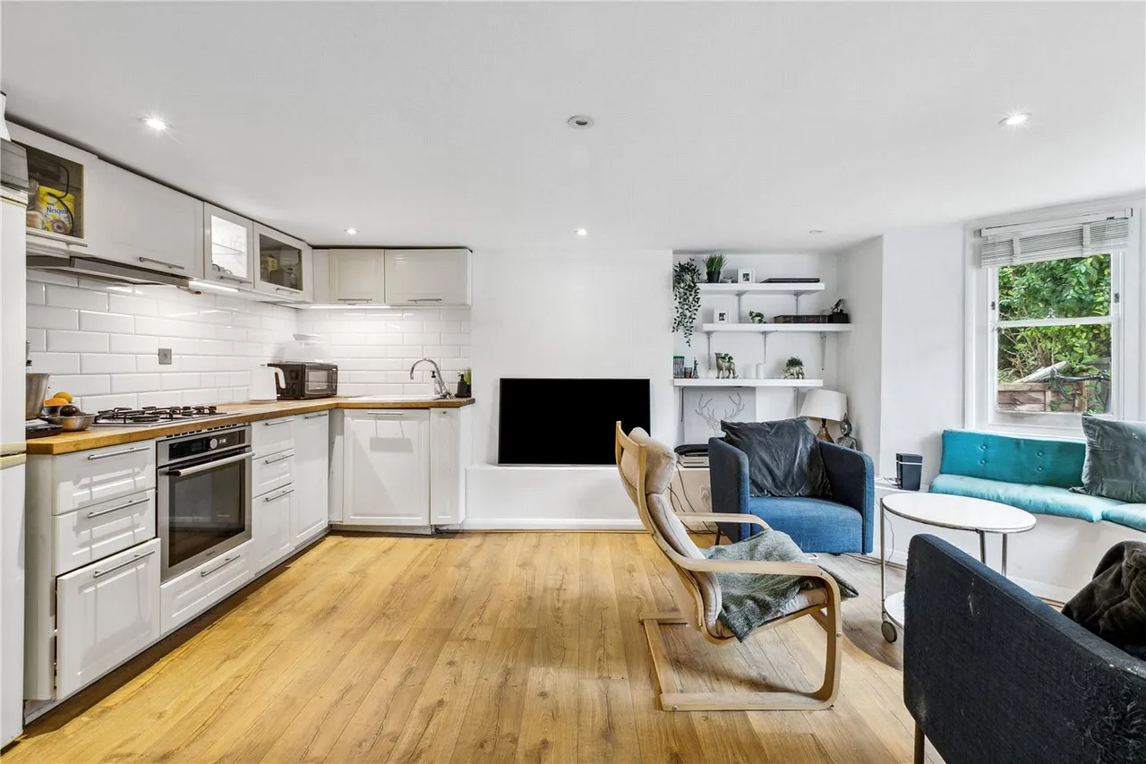2 bed flat for sale — Musgrove Road, London, SE14