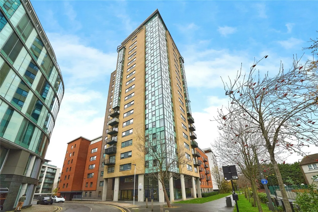 Cam Road, London, E15, photo 18