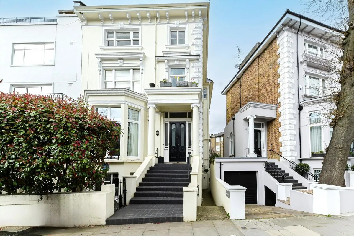 2 bed flat for sale, Buckland Crescent, London, NW3