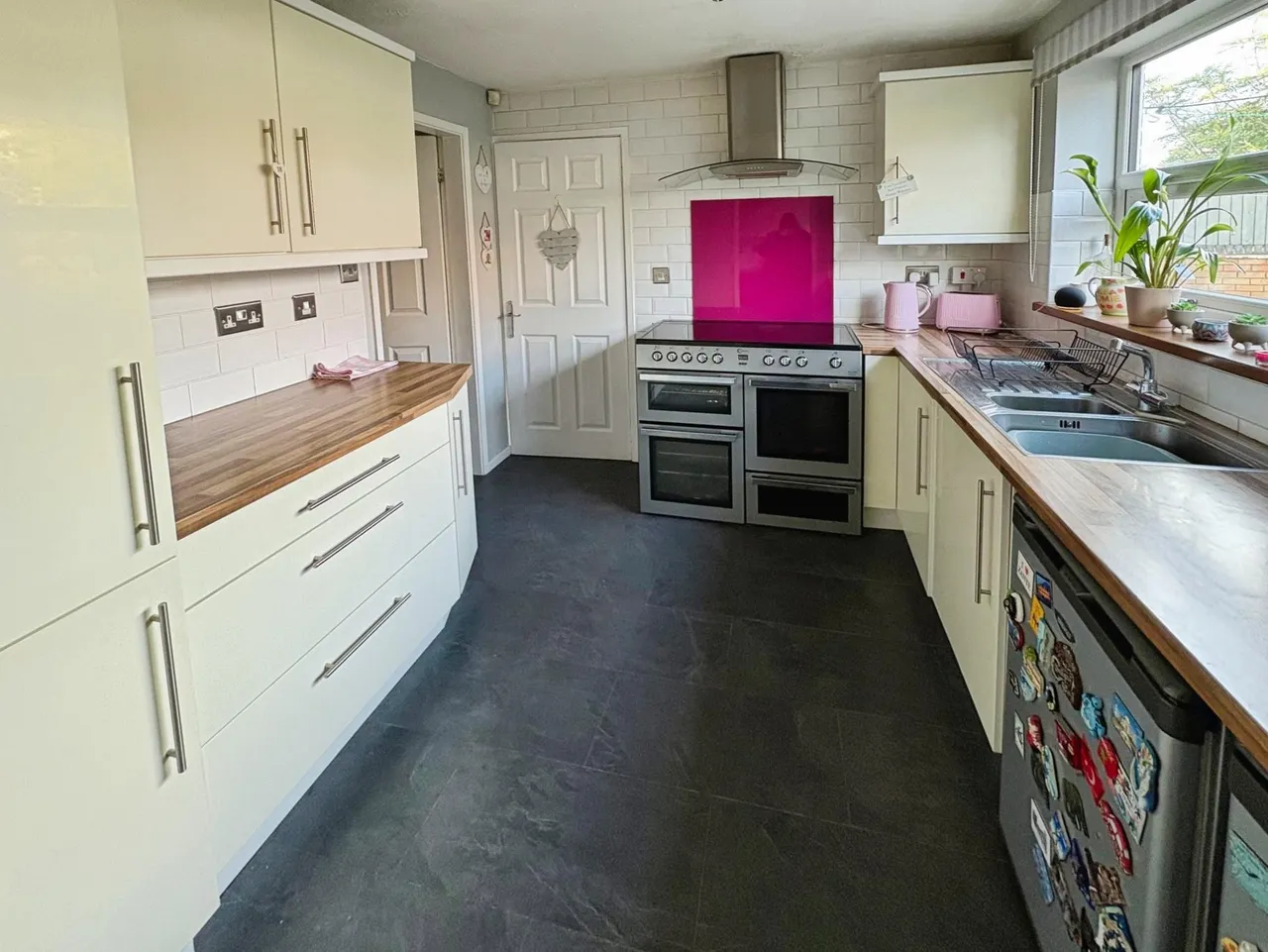 Lidgate Grove, Blurton, ST3, photo 13