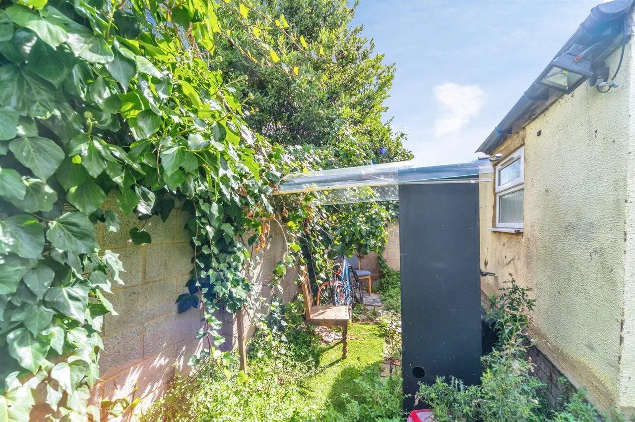 Grosvenor Street, Bedford, MK42, photo 18