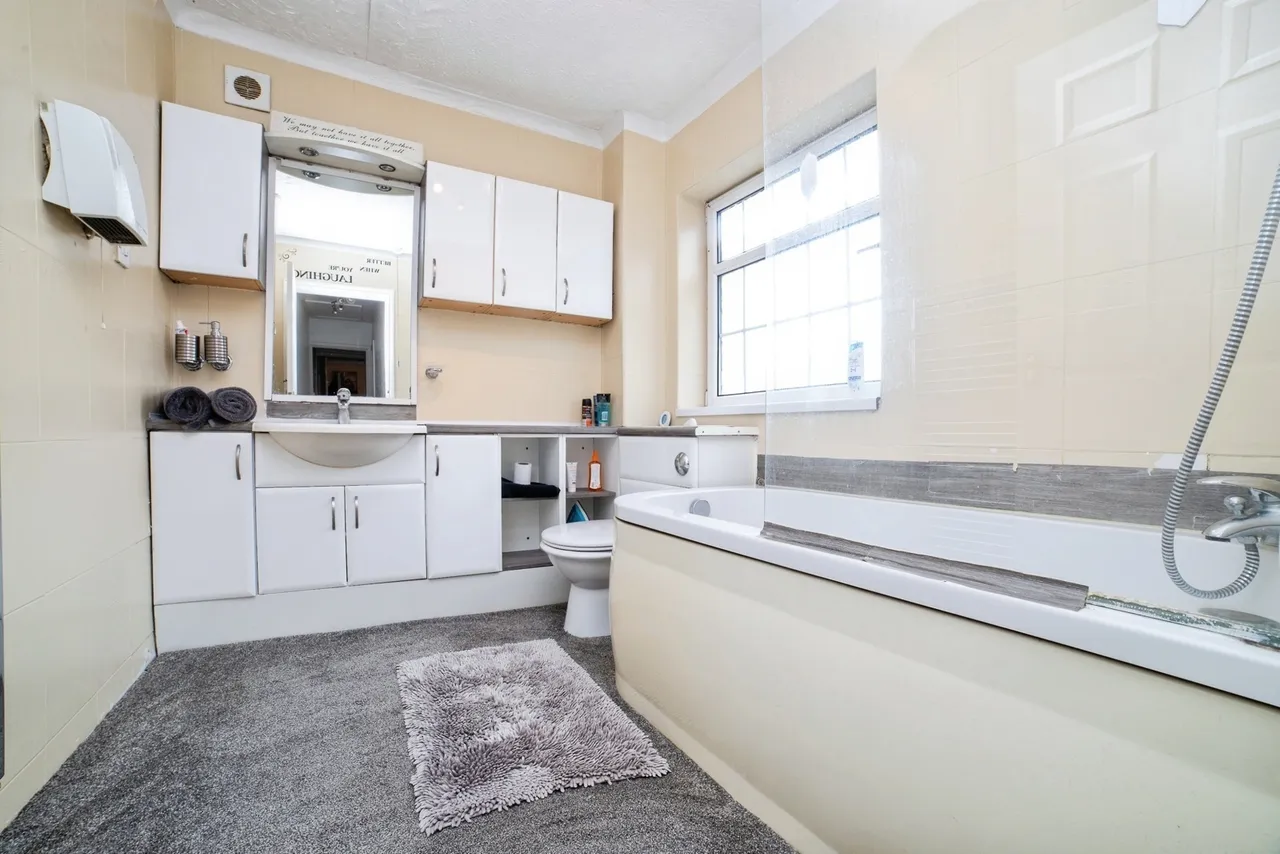 Bath Street, SUTTON-IN-ASHFIELD, Nottinghamshire, NG17, photo 16