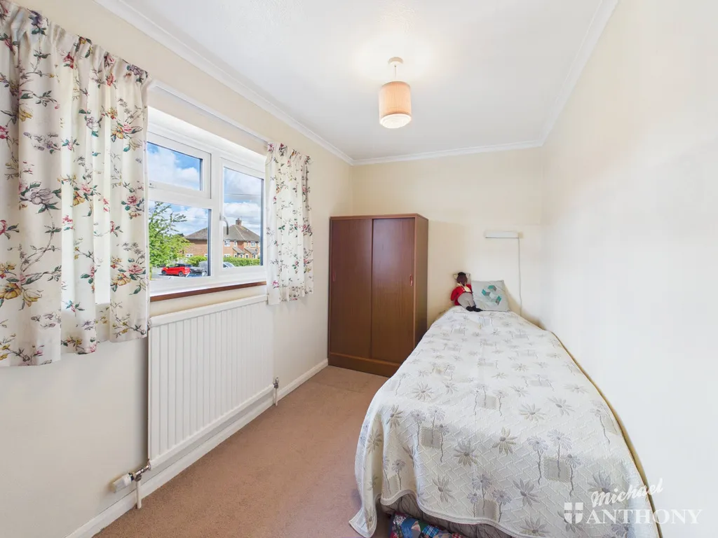 Chiltern Avenue, Stone, Aylesbury, HP17 8QY, photo 6