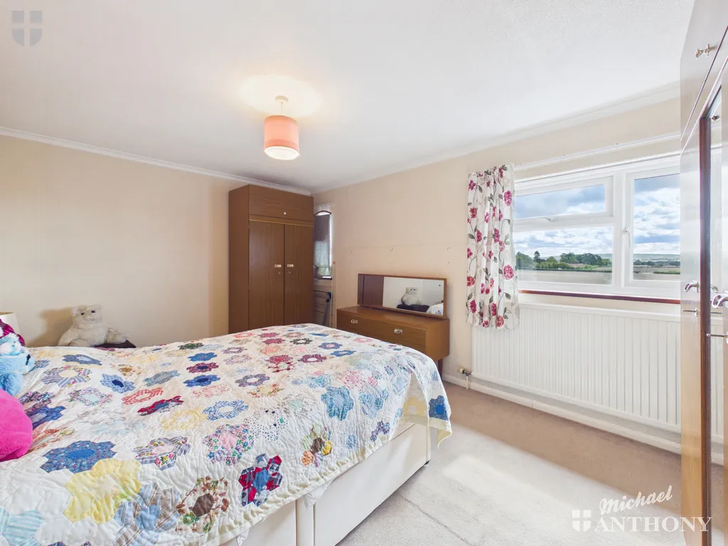 Chiltern Avenue, Stone, Aylesbury, HP17 8QY, photo 4