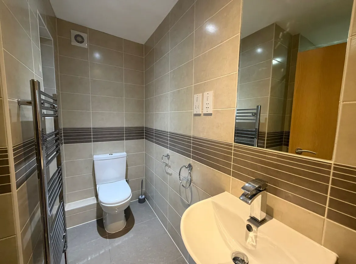 Valentino Place, Ongar Road, photo 5