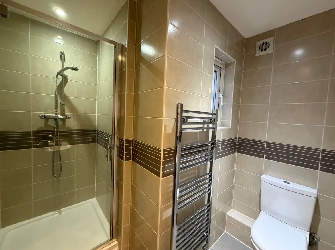 Valentino Place, Ongar Road, photo 6