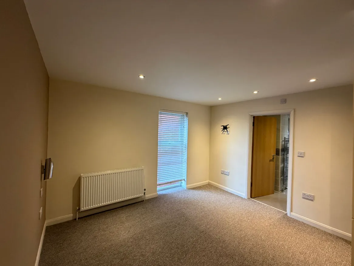 Valentino Place, Ongar Road, photo 4