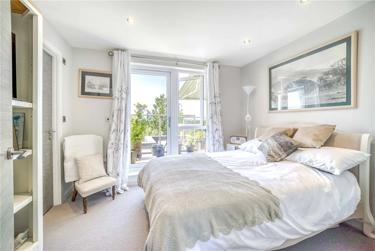 Delhi Close, Lower Parkstone, Poole, Dorset, BH14, photo 9