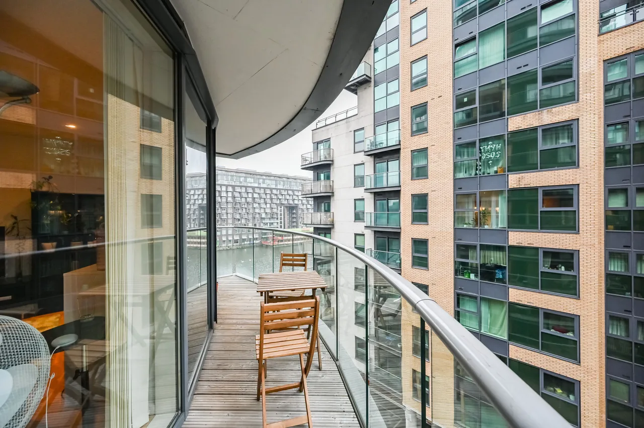 London, E14, photo 12
