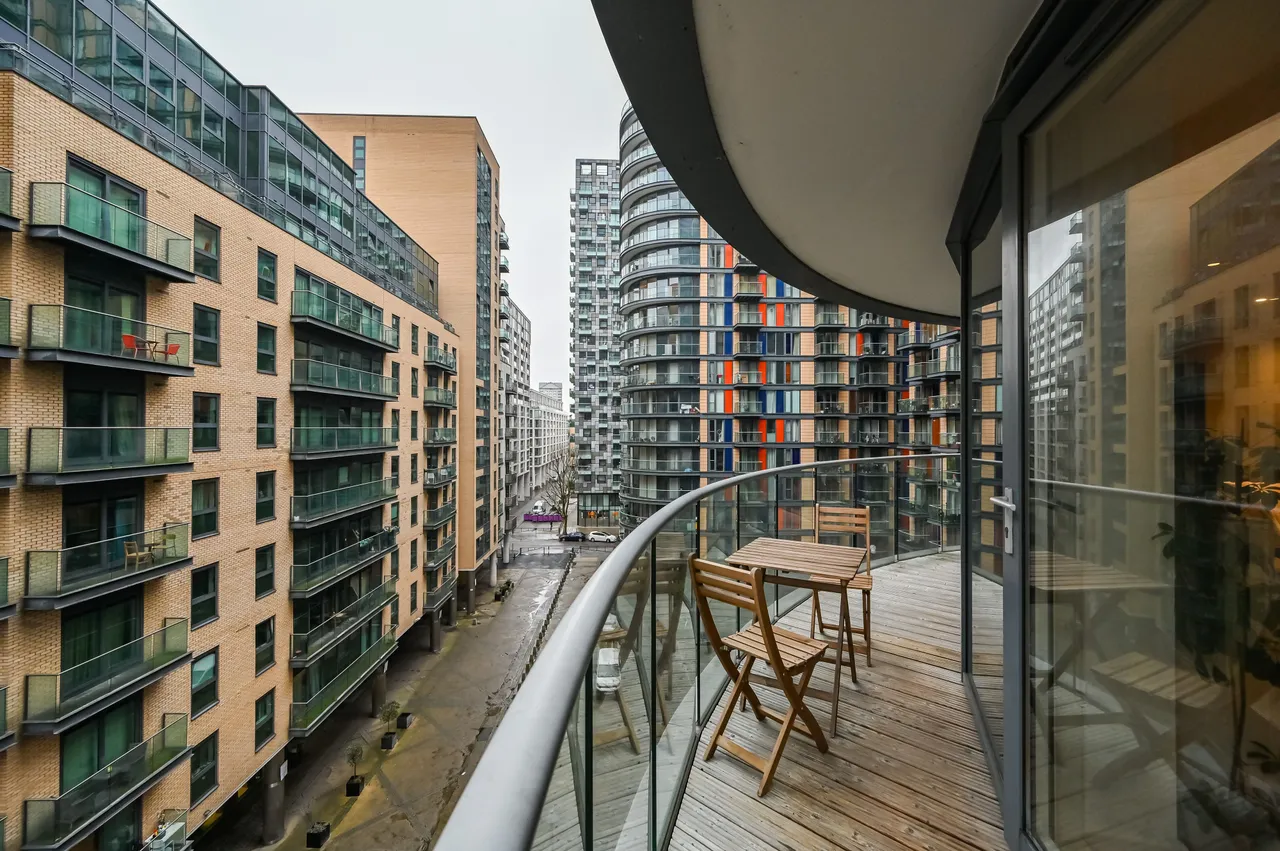 London, E14, photo 13