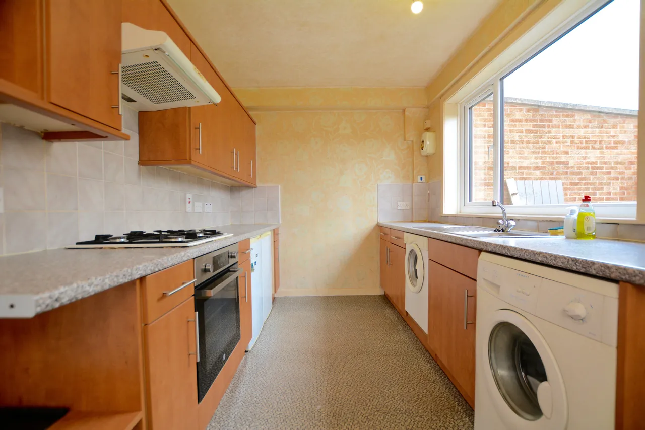 24 Stewart Avenue, Ochiltree, KA18 2PR, photo 5