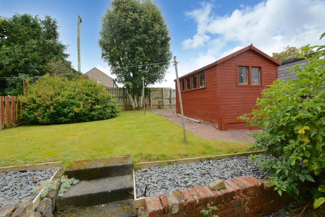 24 Stewart Avenue, Ochiltree, KA18 2PR, photo 11