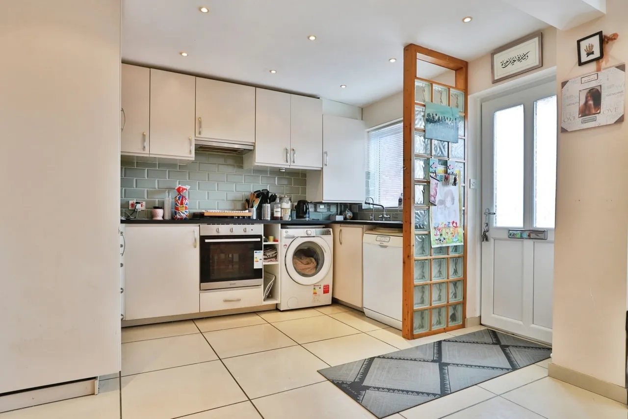 Hatfield Gardens, Littledown, BH7, photo 9