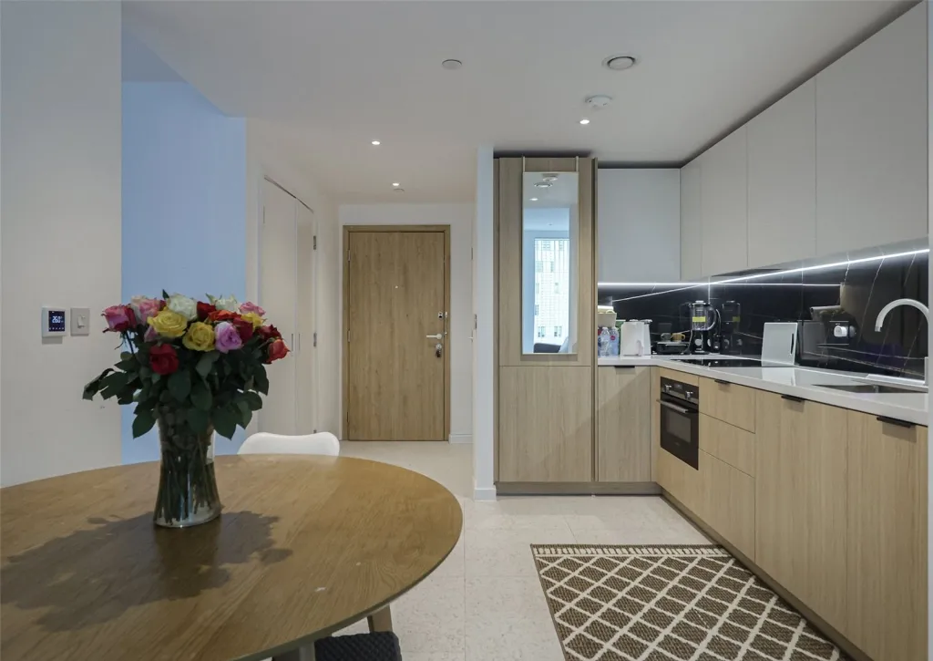 Cendal Crescent, Whitechapel, E1, photo 11