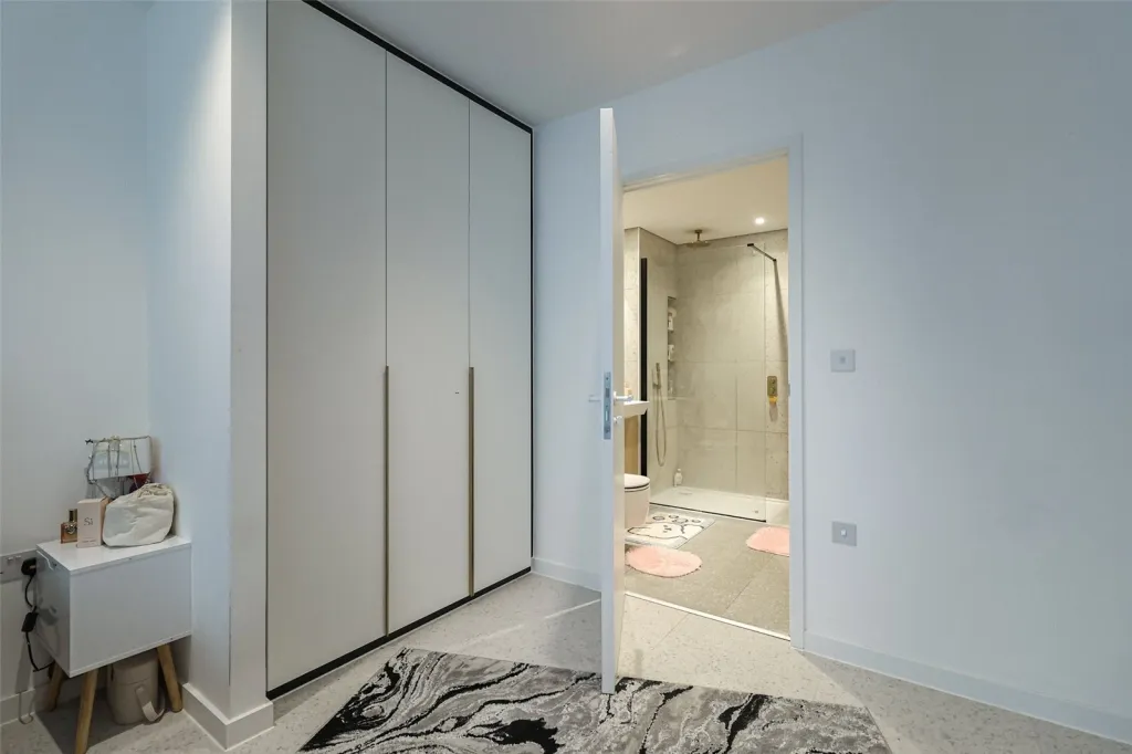 Cendal Crescent, Whitechapel, E1, photo 6