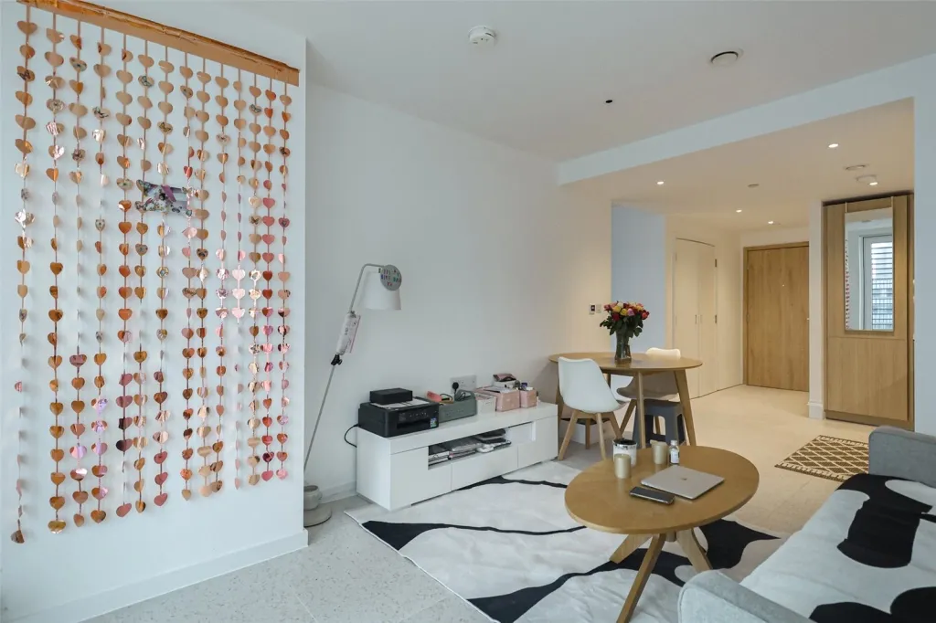 Cendal Crescent, Whitechapel, E1, photo 10