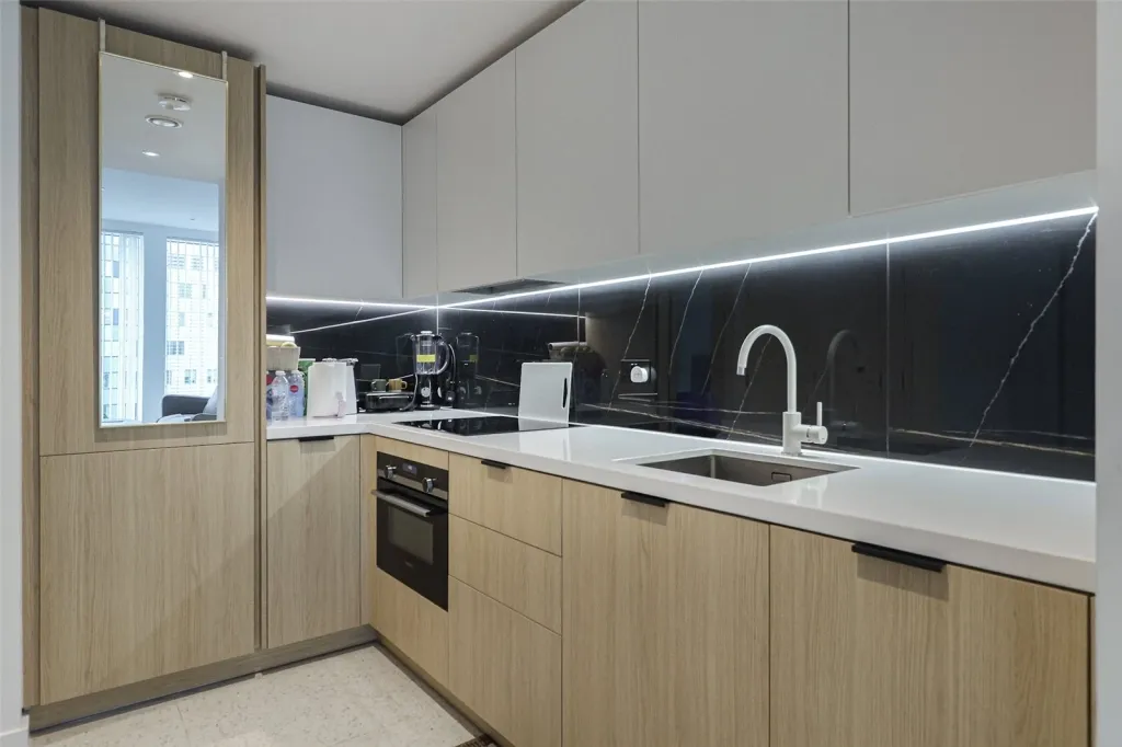 Cendal Crescent, Whitechapel, E1, photo 4