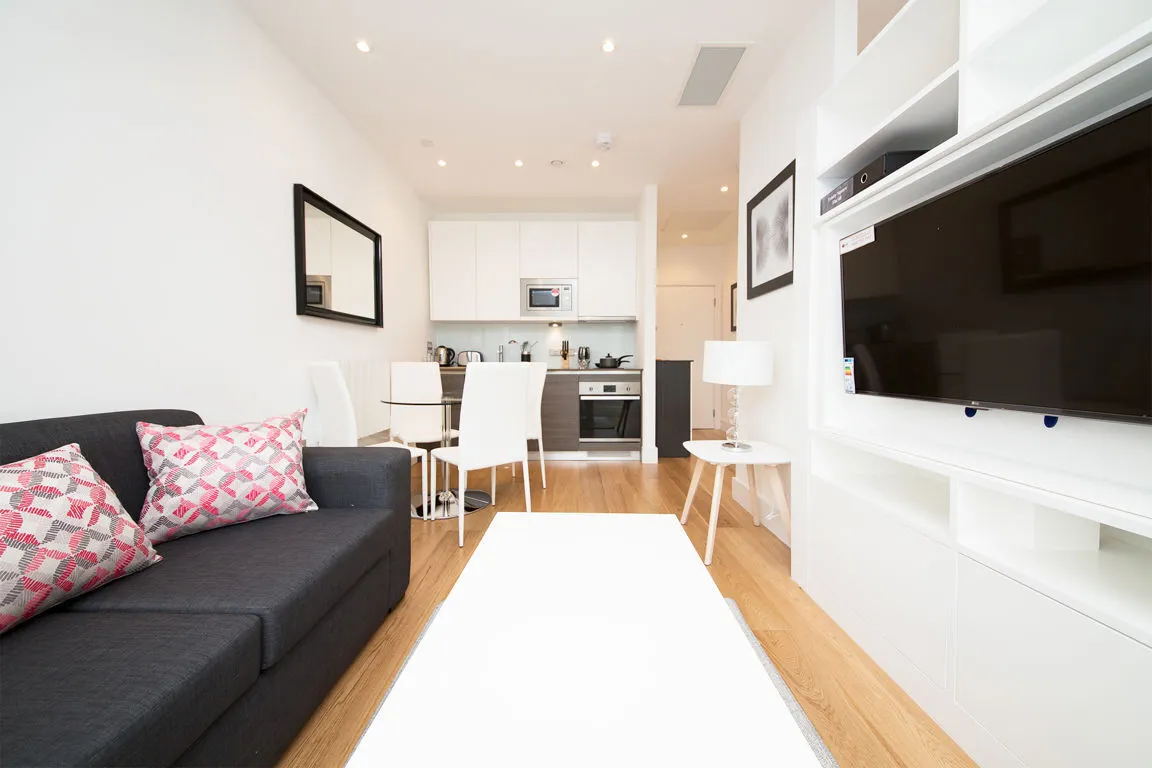 Staines Road, Hounslow, photo 5