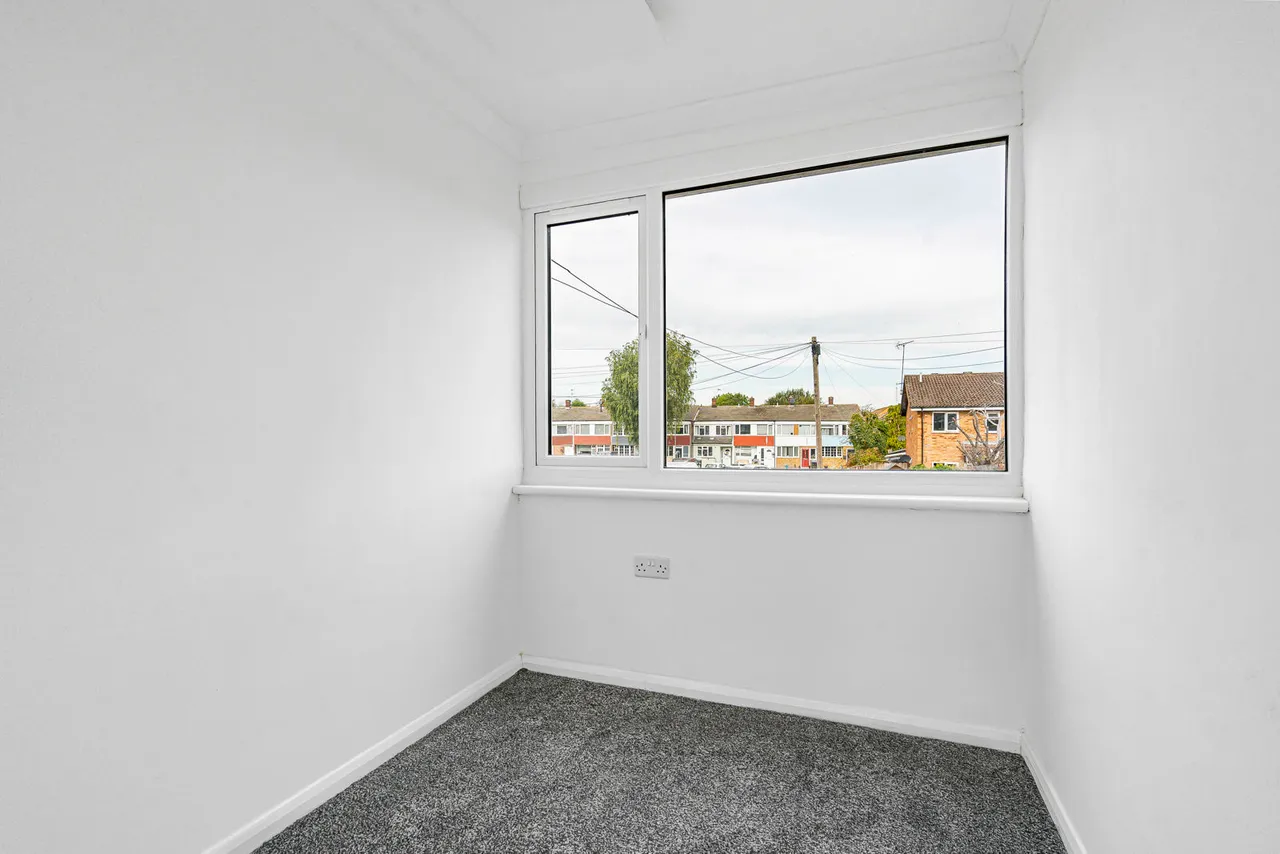 Harcourt Close, Egham, TW20, photo 12