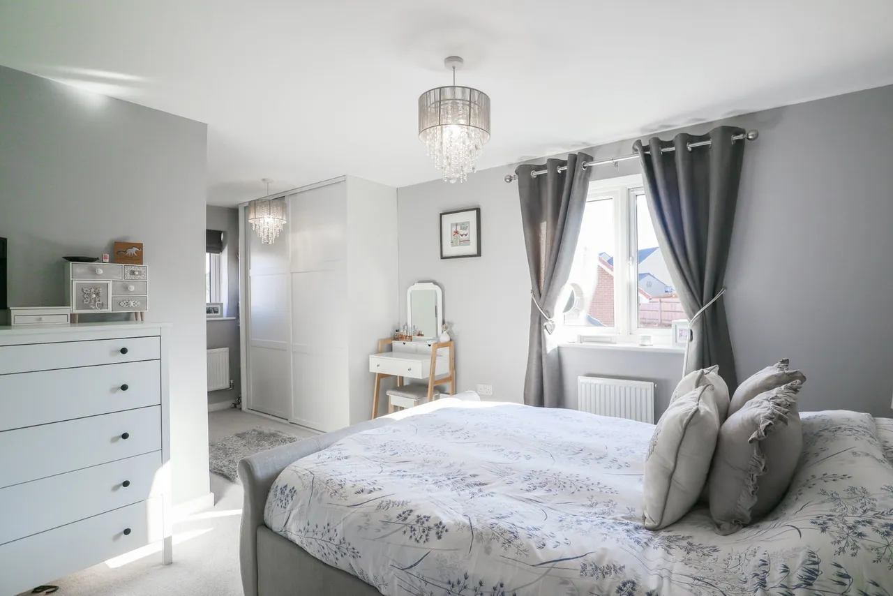 Rutherford Close, Calne, photo 5