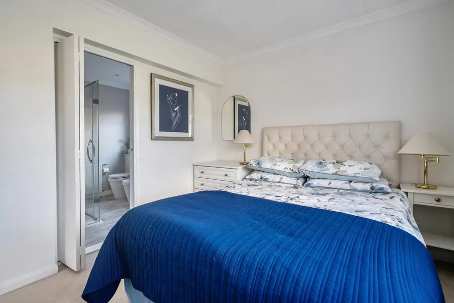 Cuckoo Lane, West End, GU24, photo 11