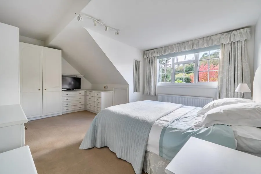 Cuckoo Lane, West End, GU24, photo 12