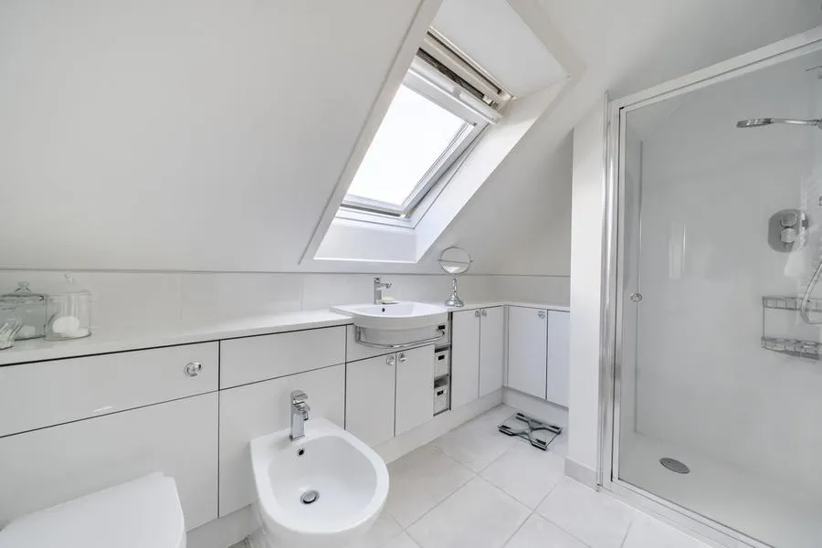 Cuckoo Lane, West End, GU24, photo 15
