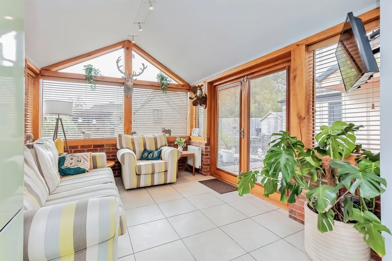 Lea View, Ryhall, PE9, photo 4
