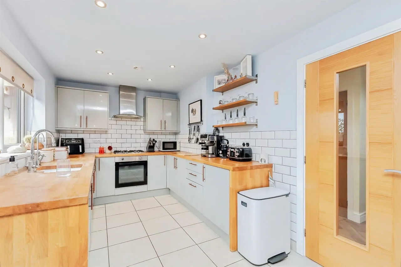 Lea View, Ryhall, PE9, photo 6