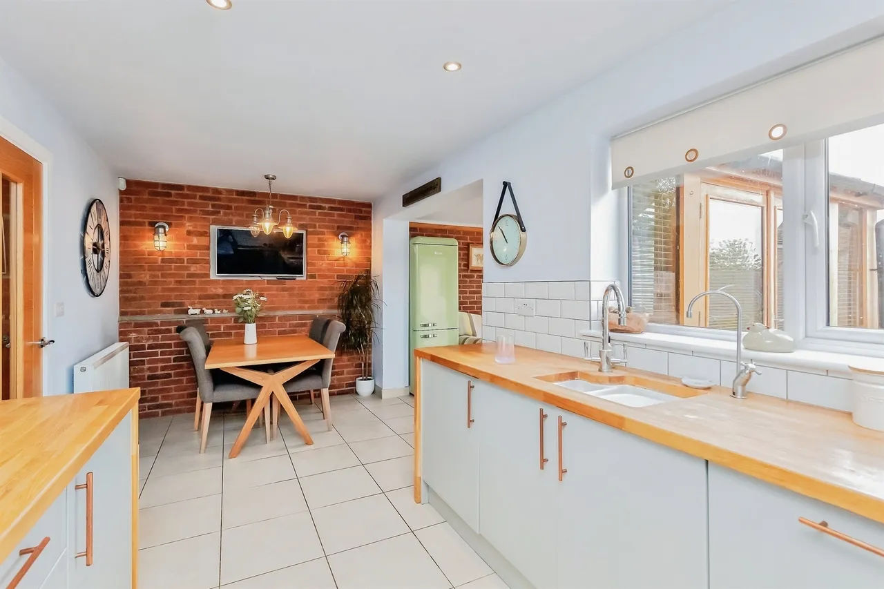 Lea View, Ryhall, PE9, photo 7