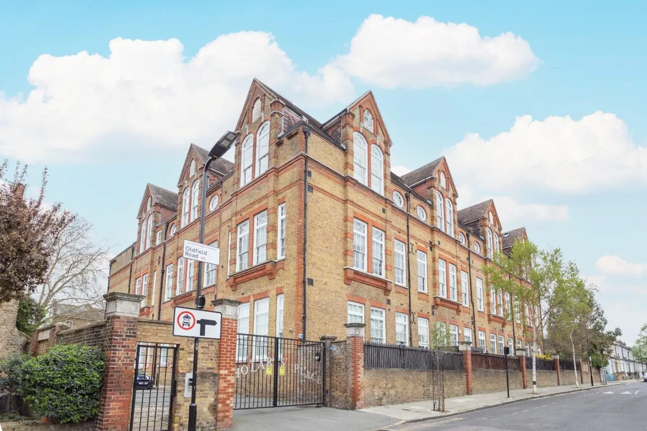 1 bed flat for sale — Scholars Place, London, N16