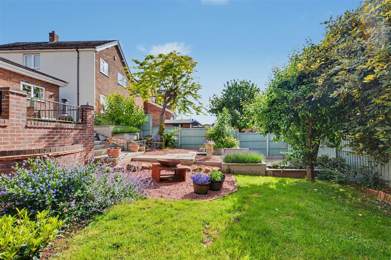 Whitby Crescent, Woodthorpe, NG5, photo 4