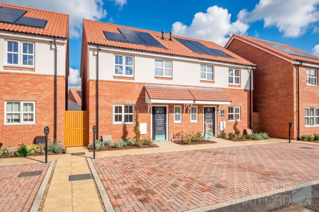 3 bed house for sale, Clover Court, Cringleford