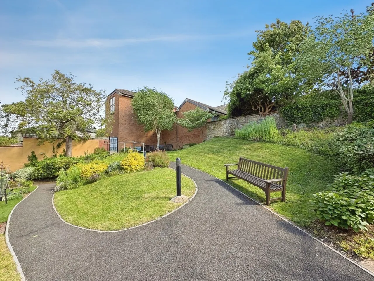 Pegasus Court, South Street, Yeovil, photo 12