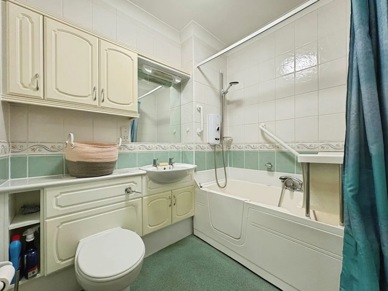Pegasus Court, South Street, Yeovil, photo 9