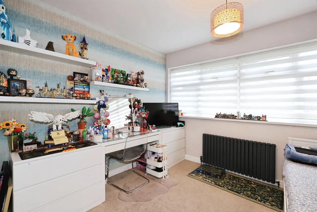Winnall Close, Bilston, WV14, photo 22
