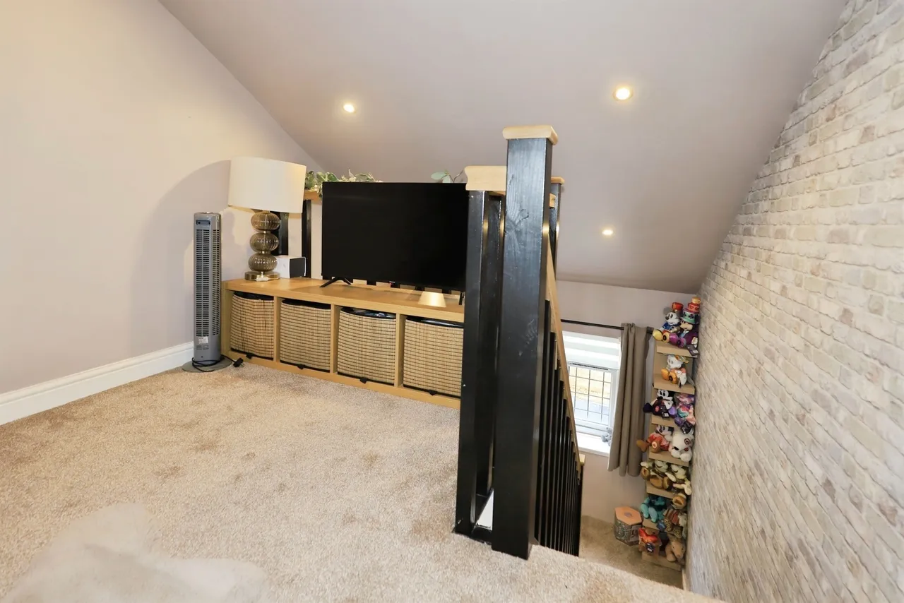 Winnall Close, Bilston, WV14, photo 25