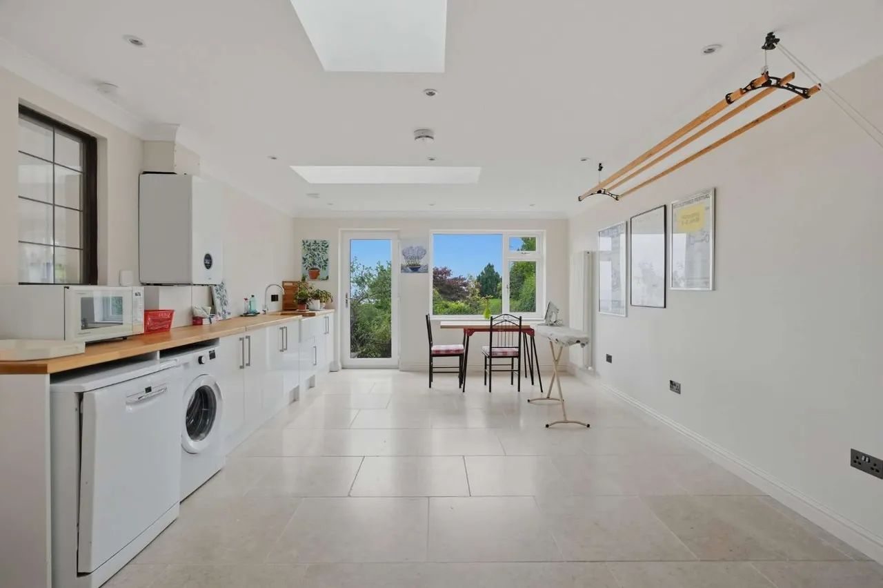 Summerlea Road, Seamill, KA23, photo 21