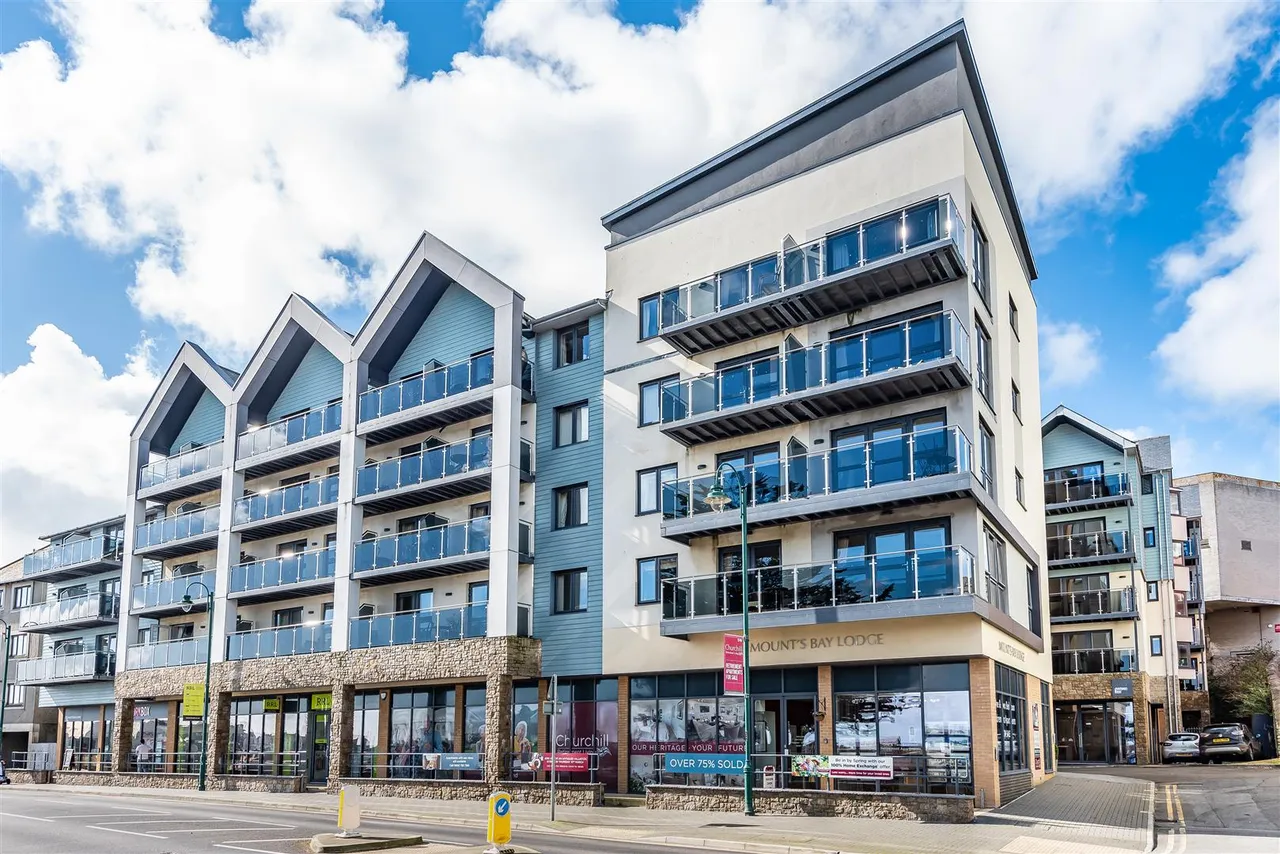 1 bed flat for sale, New Town Lane, Penzance, TR18