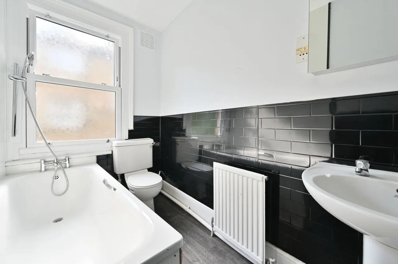 Flat 2, 6 Tierney Road, London, photo 7