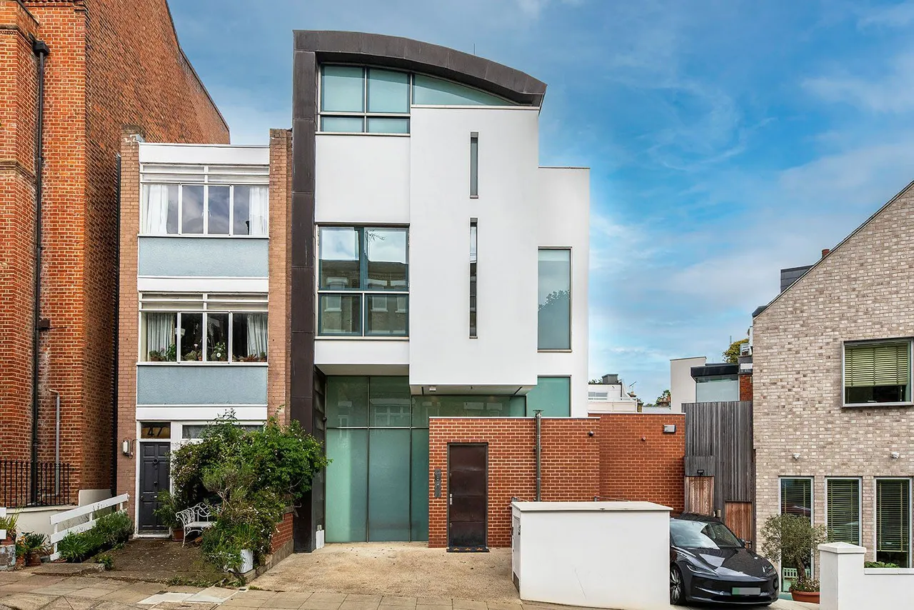 Denning Road, Hampstead, London, NW3 1ST, photo 2
