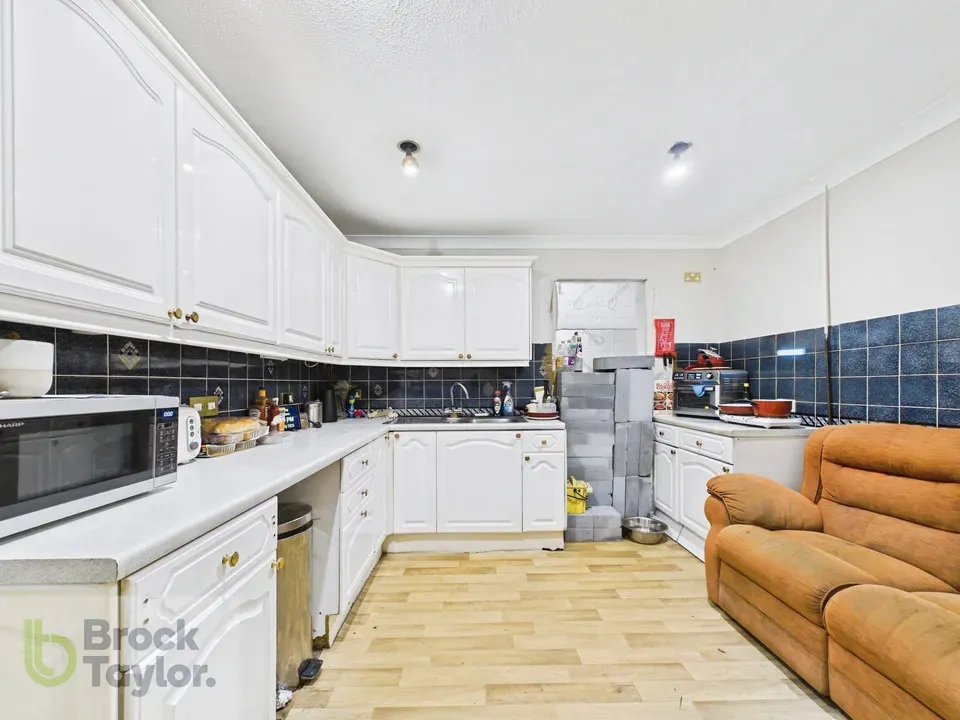 Bentswood Road, Haywards Heath, RH16, photo 11