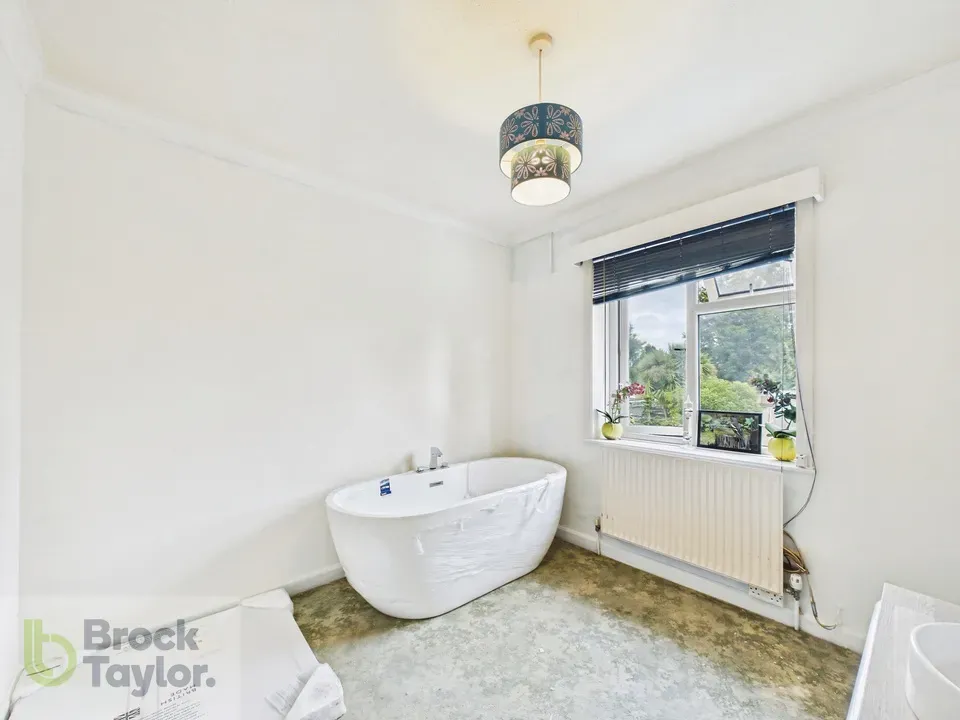 Bentswood Road, Haywards Heath, RH16, photo 12