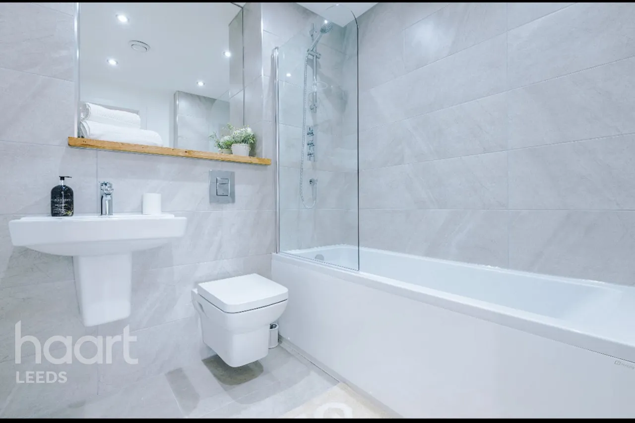 York Road, Leeds, LS9, photo 6