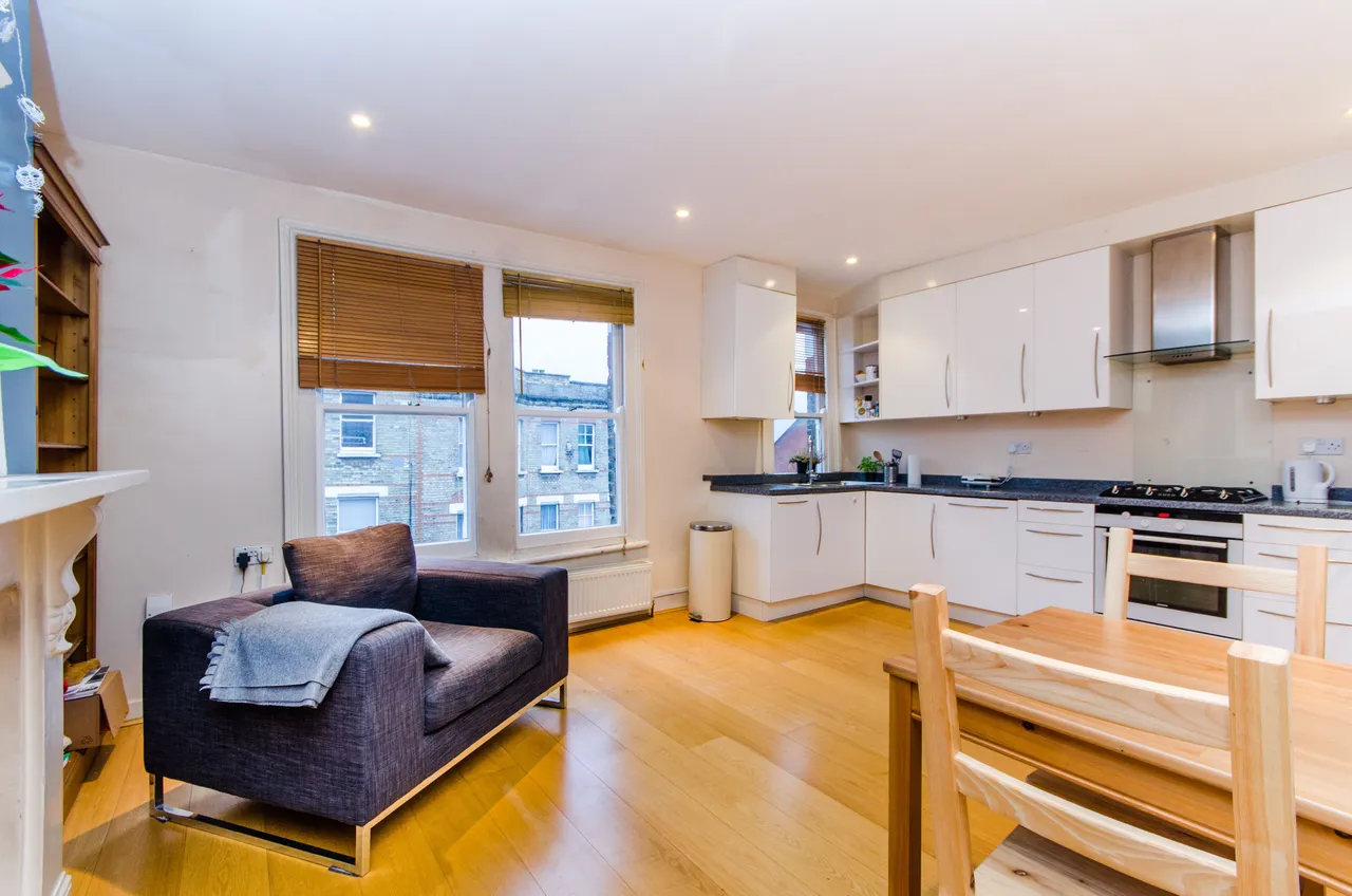 London, NW6, photo 3