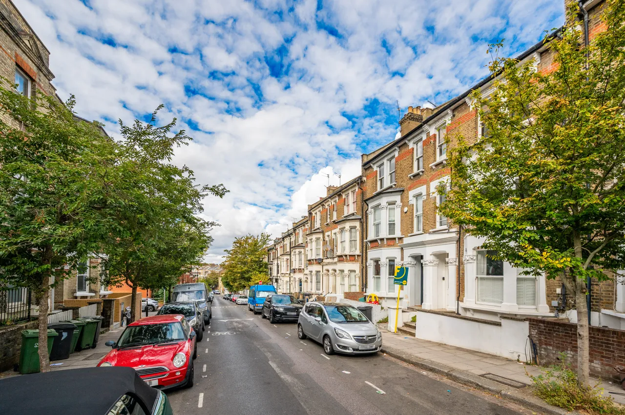 London, NW6, photo 2