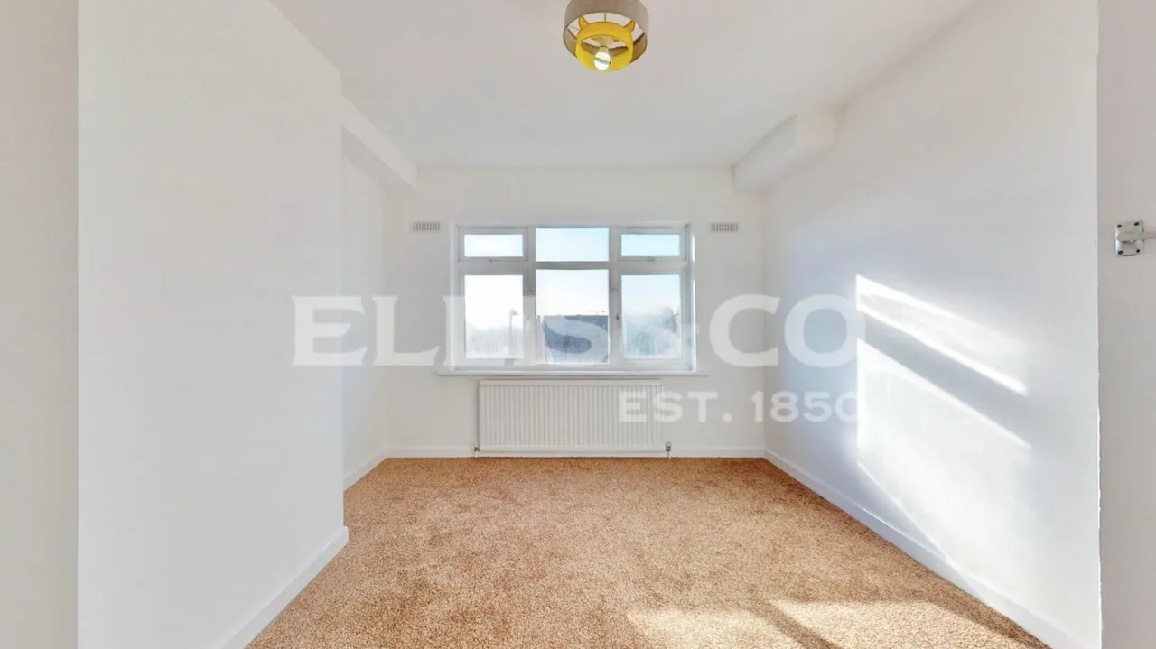 Northwood Gardens, Greenford, UB6, photo 9