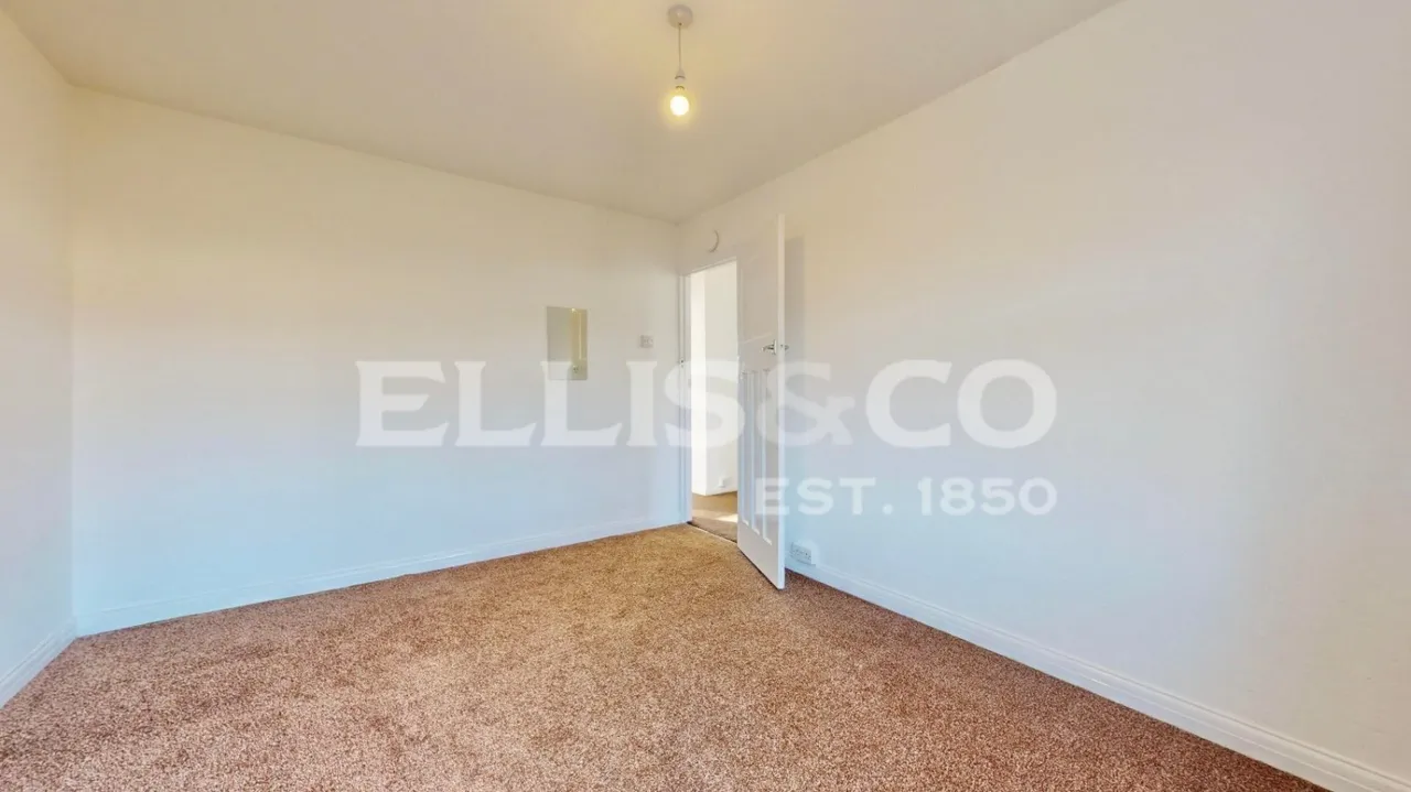 Northwood Gardens, Greenford, UB6, photo 11