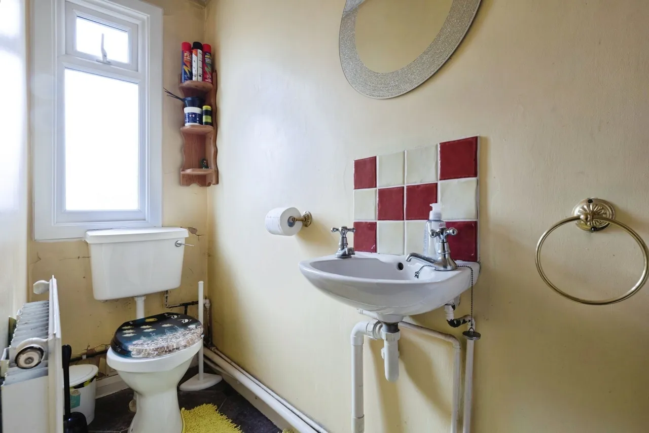 Hall Lane, London, E4, photo 11