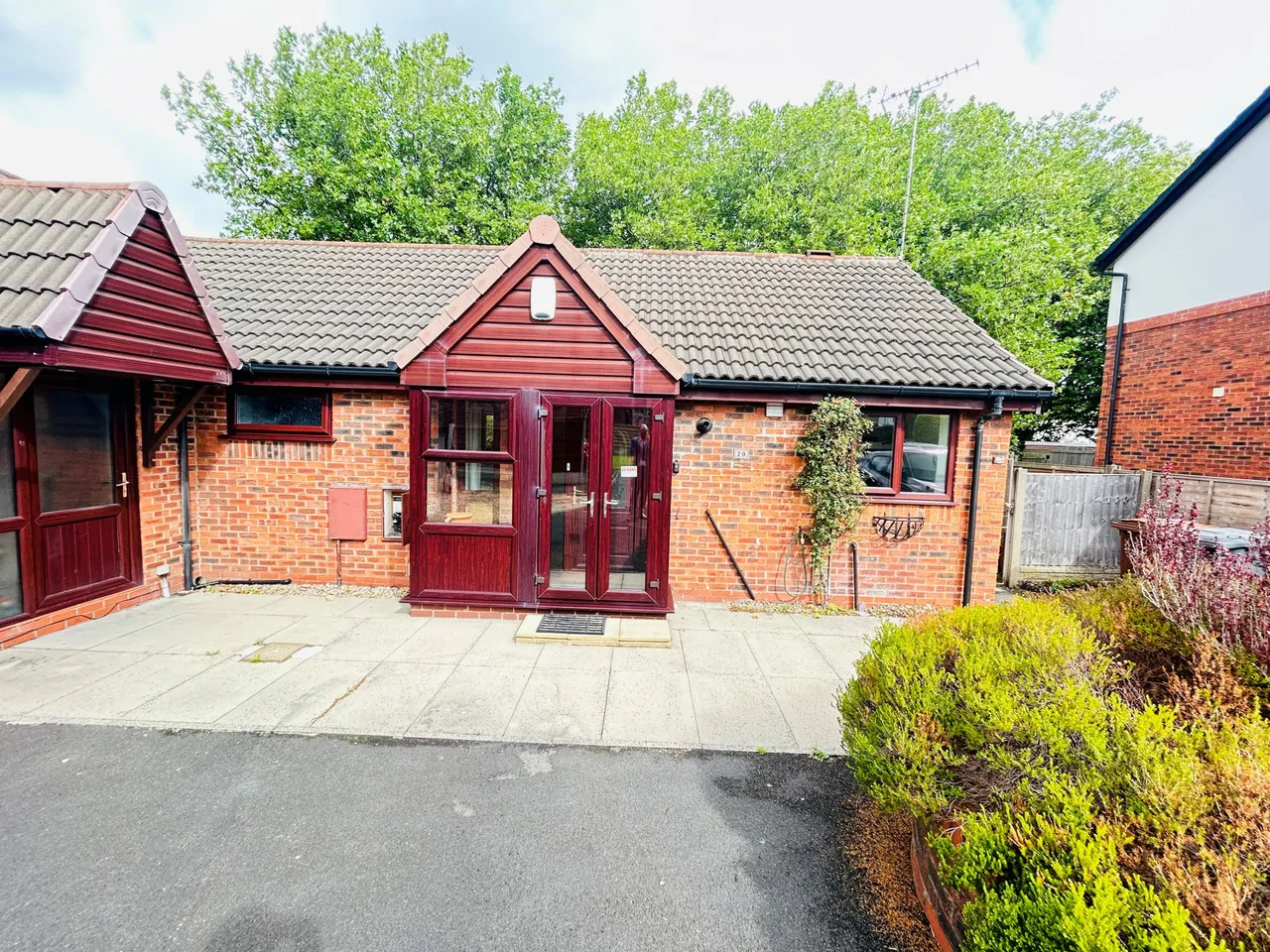 2 bed house for sale — The Cloisters, Ashton-on-Ribble, Preston, Lancashire, pr2 2py